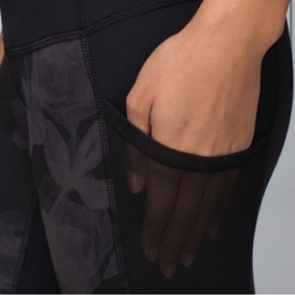 LULULEMON Seek The Heat Crop Leggings - size 4 - Picture 7 of 16